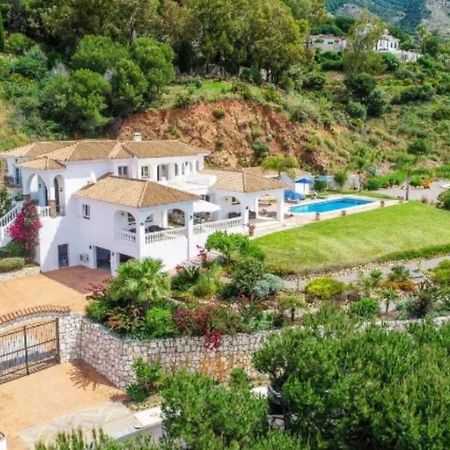 Villa Mirador De Valtocado Михас Екстериор снимка