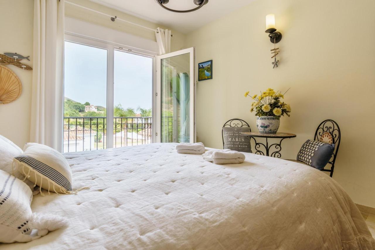 Villa Mirador De Valtocado Михас Екстериор снимка